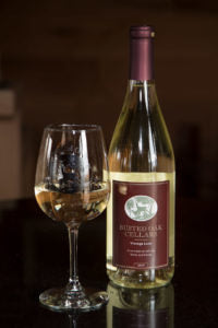 Busted Oak Cellars Vintage Lace 2020